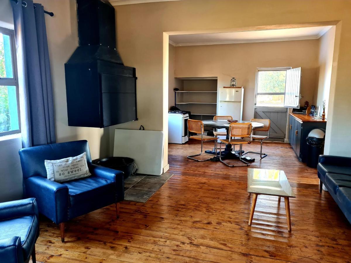 Die Blouhuis Farmhouse Retreat With A Hot Tub Cloeteskraal Esterno foto