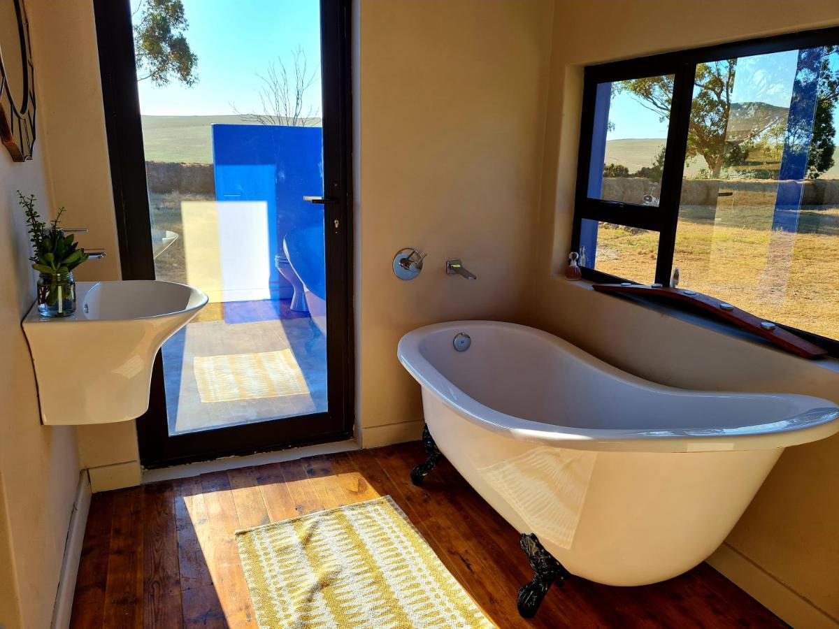 Die Blouhuis Farmhouse Retreat With A Hot Tub Cloeteskraal Esterno foto